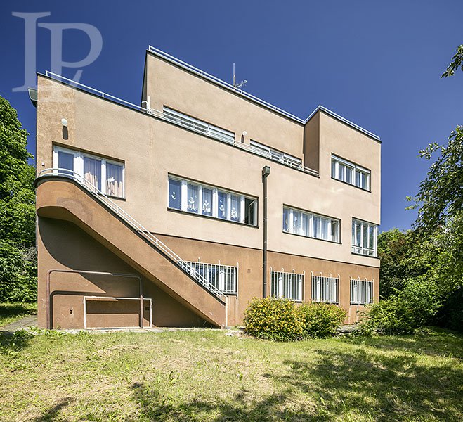 Exclusive historic villa in Hanspaulka with a sauna and views of Prague Castle, Prague 6