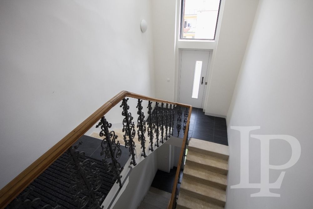 Pronájem mezonetového bytu 3+1 u Stromovky, 80 m2, Praha  - Letná, bez provize