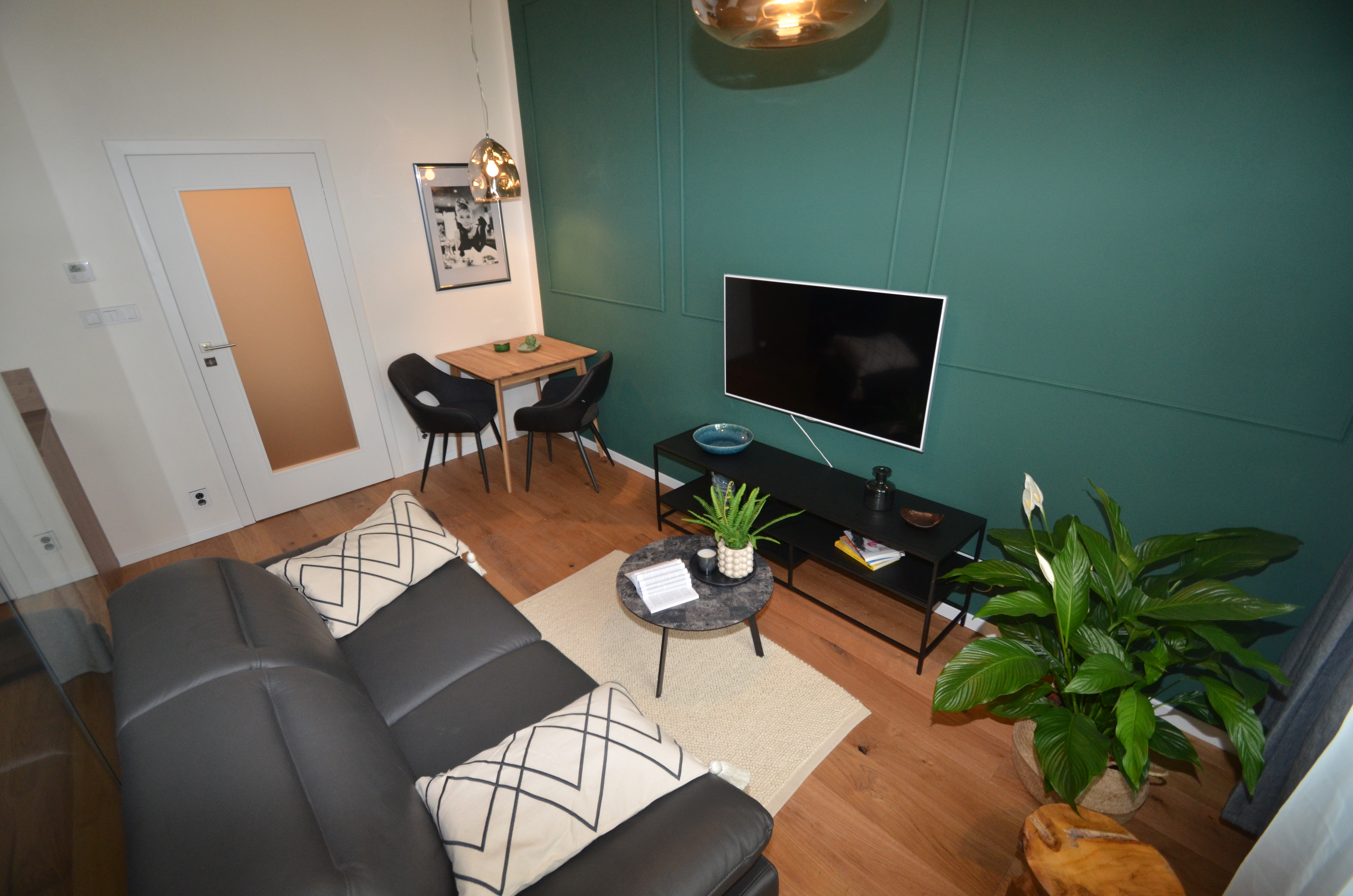 Luxusní bydlení v srdci Karlína s balkonem, 1+kk, 33,8m2